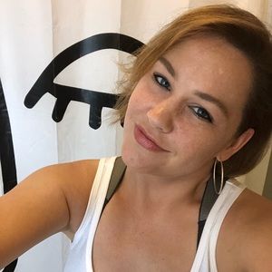 Meet your Posher, Kara